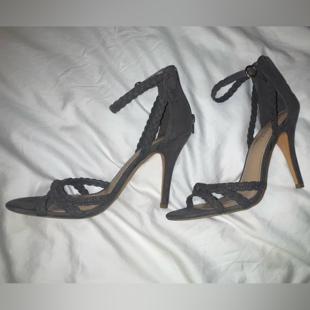 LC Lauren Conrad Pie Crust Braided Gray Suede Heel 7.5 - Picture 6 of 15